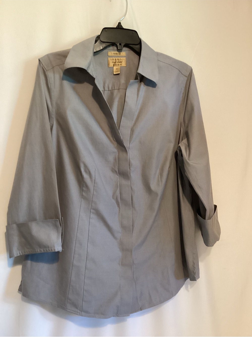 Taylor investments, gold label size 14 grey tailored non-iron 3/4 sleeve blouse